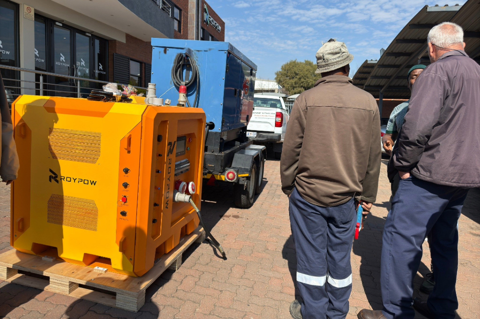ROYPOW PC15KT Mobile ESS for Rentals: Reducing Fuel Consumption and Carbon Emissions in South Africa