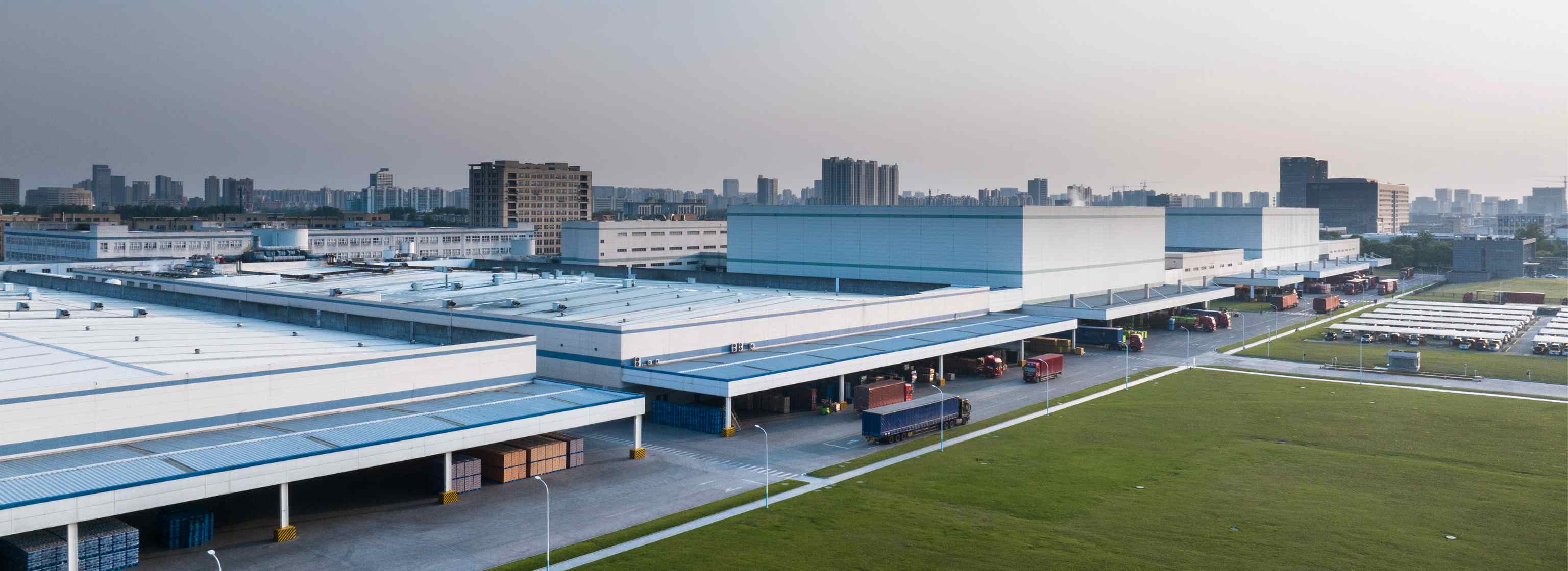 Third-Party Logistics (3PL) Centers